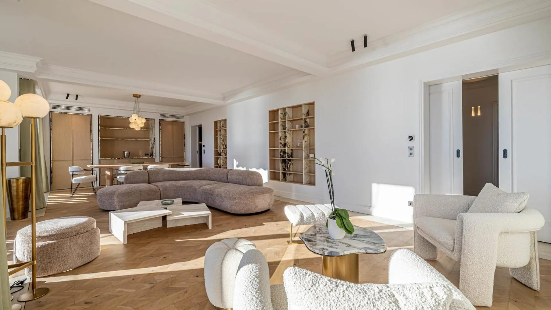 1974 - Luxurious 3 Bedrooms - Sea View & Parking Cannes Apartament